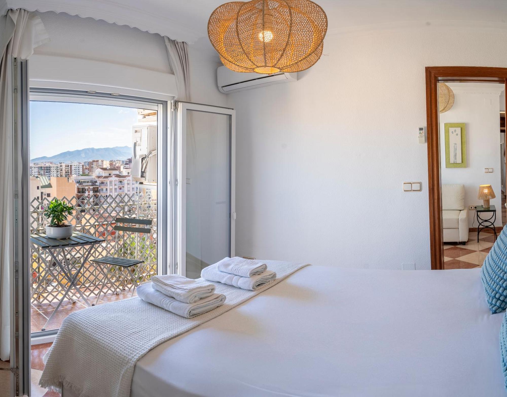 Appartamento Malaga Center Flat Hospitality Esterno foto